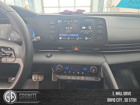 Used 2025 Hyundai Elantra Sport w/ Cargo Package FWD image 18