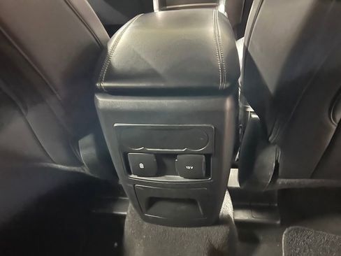 Used 2023 Ford Explorer XLT w/ Equipment Group 202A image 13