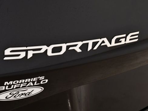 Used 2023 Kia Sportage SX image 22