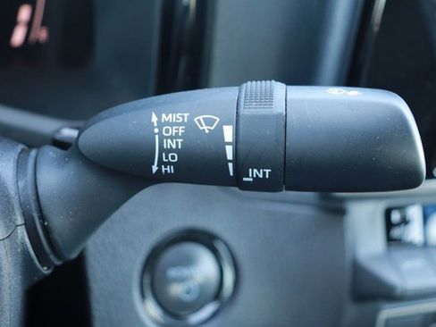 Used 2025 Toyota Camry SE image 26