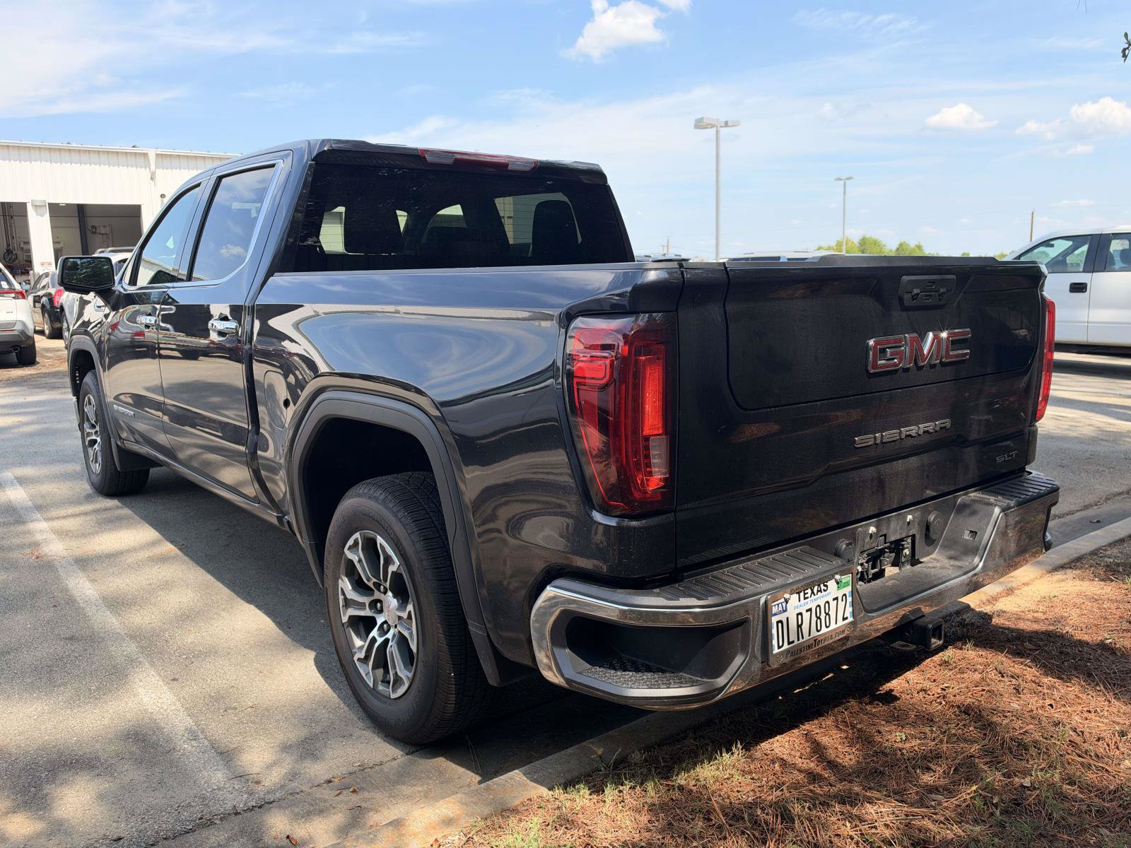 Used 2024 GMC Sierra 1500 SLT RWD image 4