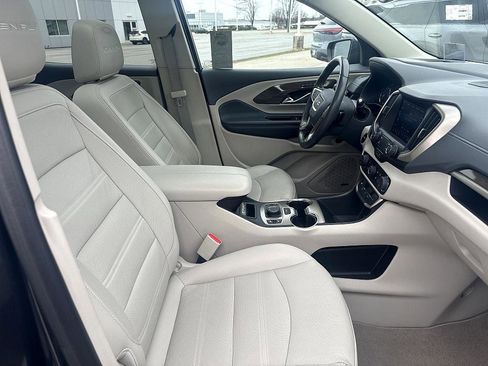 Used 2022 GMC Terrain Denali image 21