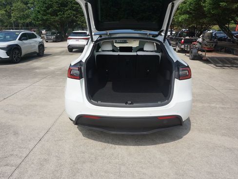 Used 2022 Tesla Model Y Performance AWD/4WD image 20