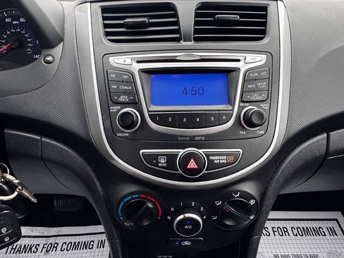 Used 2013 Hyundai Accent GS FWD image 18