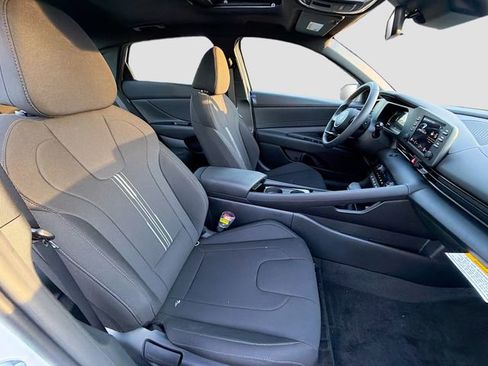 New 2026 Hyundai Elantra SEL Sport image 29