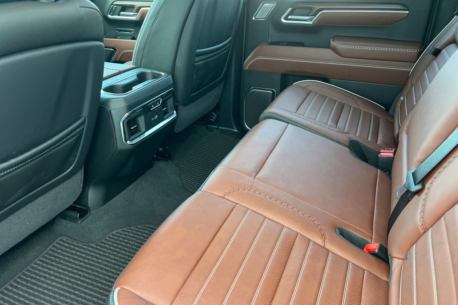 Certified 2025 GMC Sierra 1500 Denali Ultimate AWD/4WD image 9