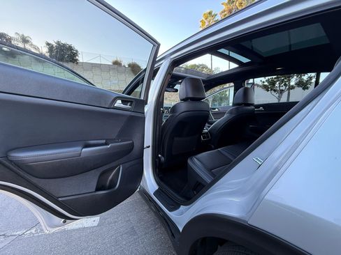 Used 2022 Kia Sportage Nightfall Edition FWD image 13