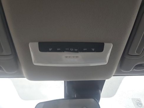 New 2025 Nissan Versa SV w/ Trunk Package image 18