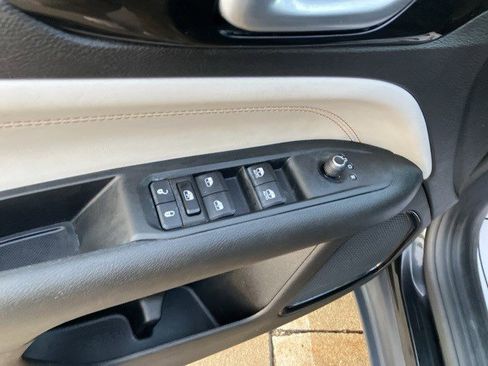 Certified 2022 Jeep Compass Limited image 9