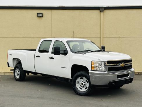 Used 2011 Chevrolet Silverado 2500 W/T image 2