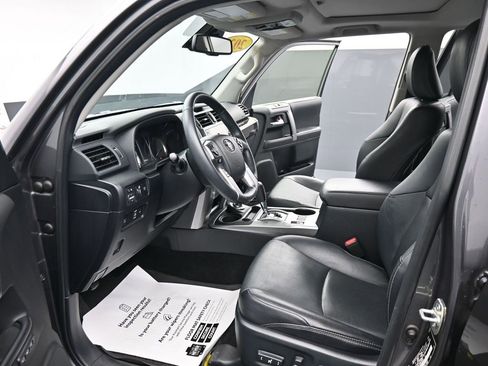 Used 2022 Toyota 4Runner Limited image 17