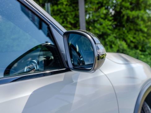 Used 2024 Mercedes-Benz GLB 250 image 30