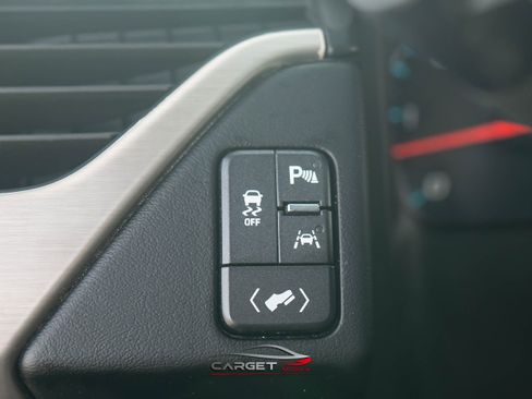 Used 2017 GMC Yukon Denali w/ Open Road Package image 37