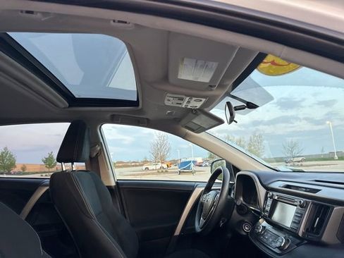 Used 2013 Toyota RAV4 XLE AWD/4WD image 18