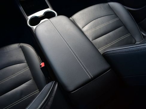 Used 2024 GMC Terrain Denali w/ Denali Premium Package image 33