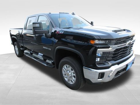 New 2026 Chevrolet Silverado 2500 LT w/ All Star Edition AWD/4WD image 8