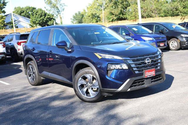Certified 2025 Nissan Rogue SV FWD image 2