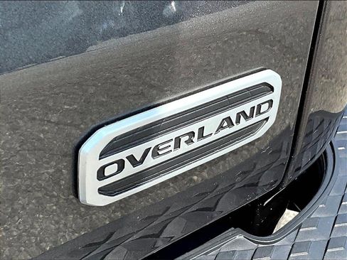 Used 2021 Jeep Gladiator Overland image 29