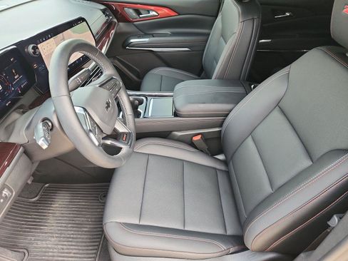 Used 2026 Chevrolet Traverse Z71 w/ Driver Confidence Package AWD/4WD image 20