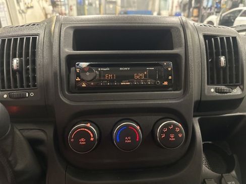 Used 2016 RAM ProMaster 2500 image 17