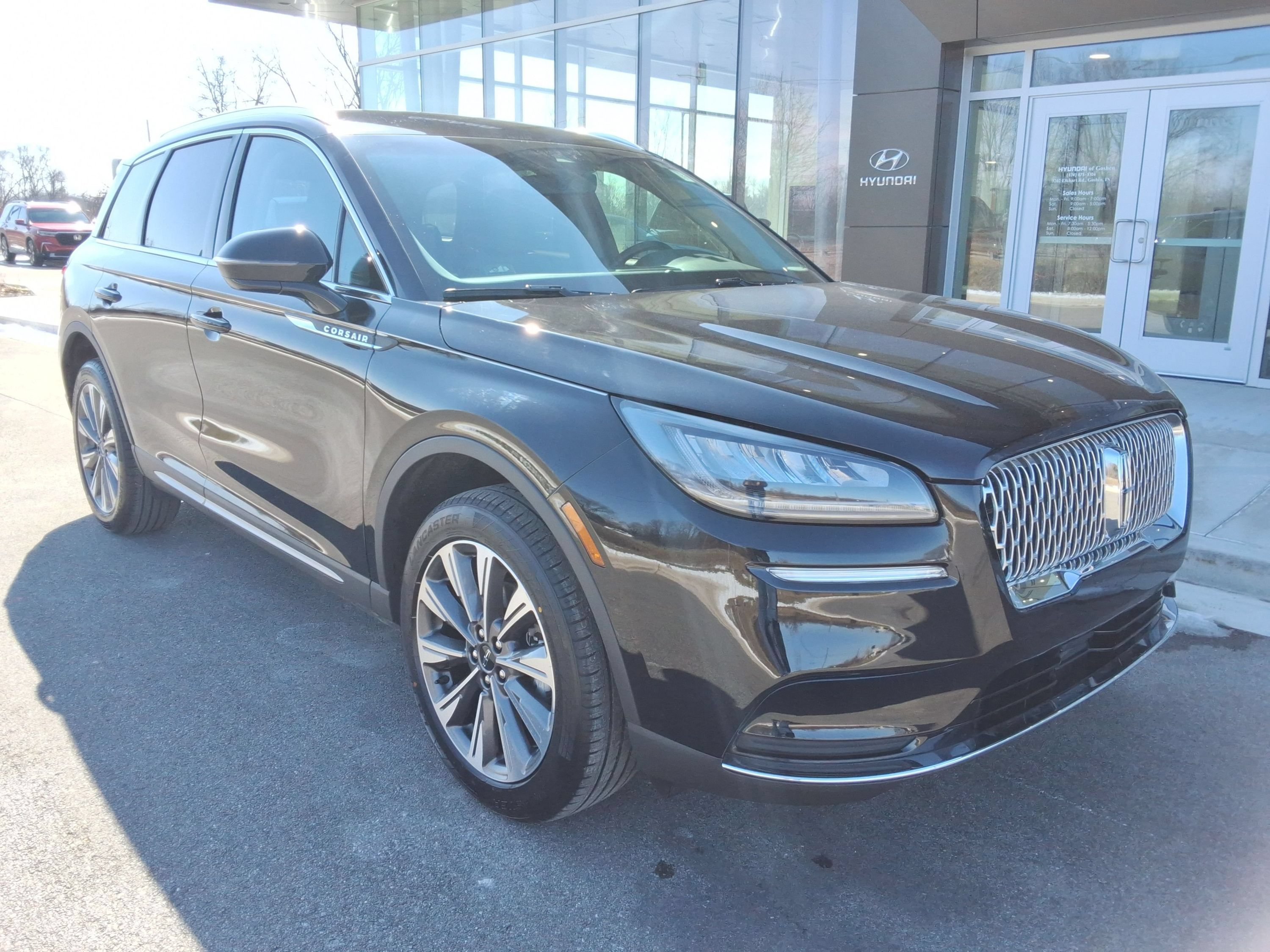 Used 2022 Lincoln Corsair Reserve AWD/4WD image 3