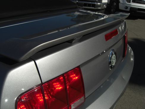 Used 2007 Ford Mustang Premium image 12