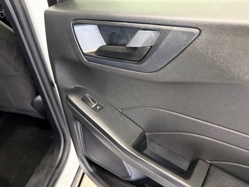 Used 2024 Ford Escape Active AWD/4WD image 31