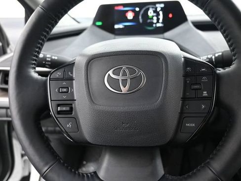 Used 2023 Toyota Prius XLE AWD/4WD image 16