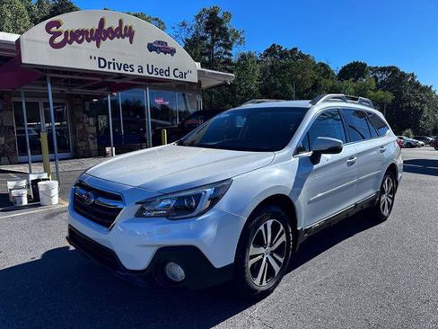 Used 2019 Subaru Outback 2.5i Limited image 1