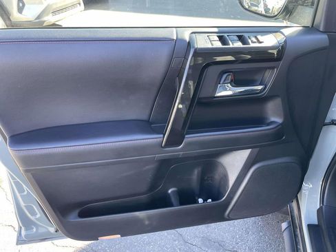 Used 2023 Toyota 4Runner TRD Off-Road Premium image 26