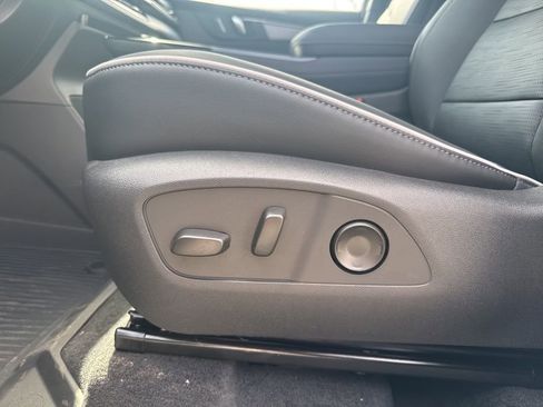 New 2026 Buick Enclave Sport Touring w/ Power Package AWD/4WD image 27