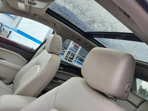 Used 2016 Cadillac SRX Luxury w/ Driver Awareness Package image 8