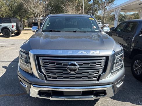 Used 2022 Nissan Titan Platinum Reserve w/ Moonroof Package image 2