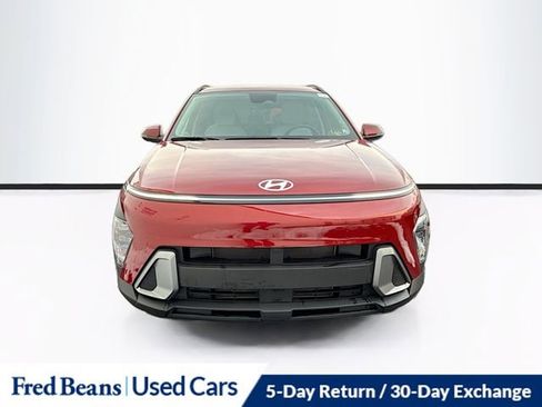 Used 2025 Hyundai Kona SEL image 2