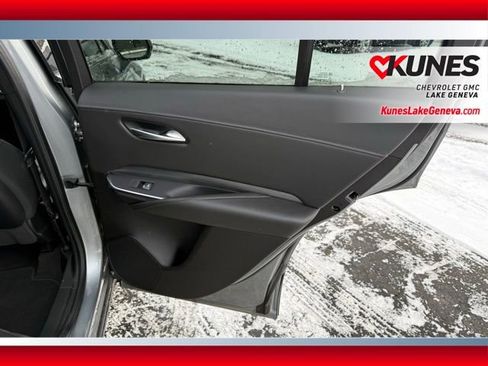 Used 2025 Cadillac XT4 Premium Luxury image 19