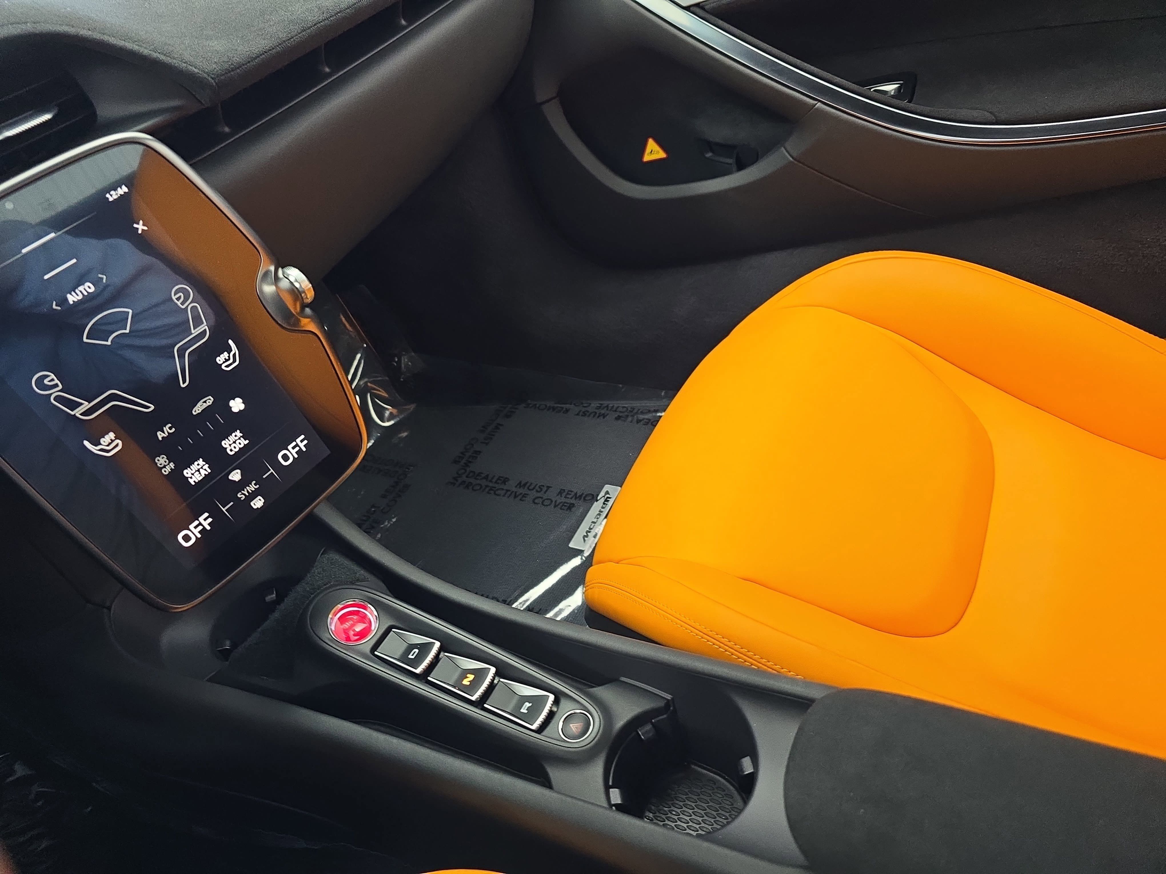 Used 2023 McLaren Artura RWD image 18