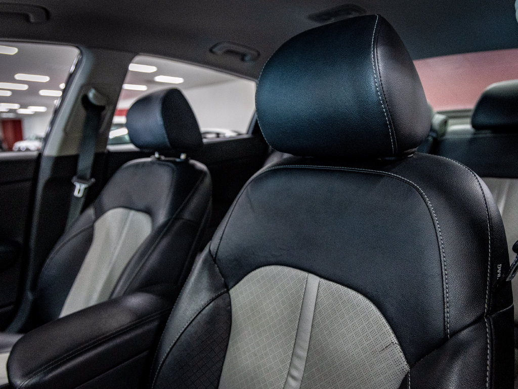 Used 2019 Kia Optima EX FWD image 15