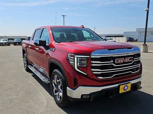 Used 2025 GMC Sierra 1500 SLT image 7