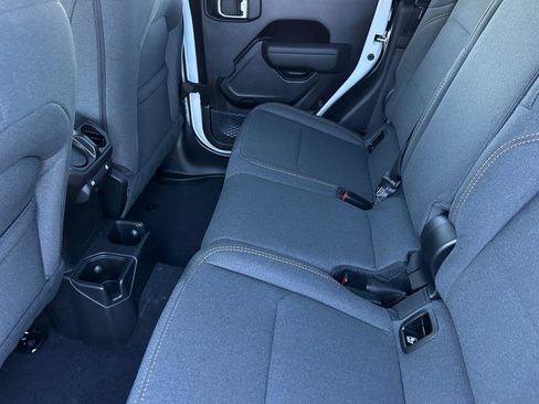 New 2026 Jeep Gladiator Sport image 9