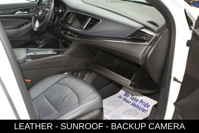 Used 2023 Buick Enclave Essence w/ Experience Buick Package FWD image 23
