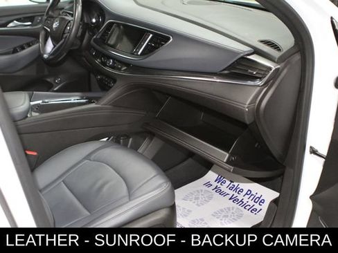 Used 2023 Buick Enclave Essence w/ Experience Buick Package FWD image 23