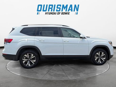 Used 2024 Volkswagen Atlas SE AWD/4WD image 7
