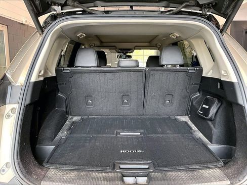 Used 2021 Nissan Rogue SL w/ Premium Package image 26