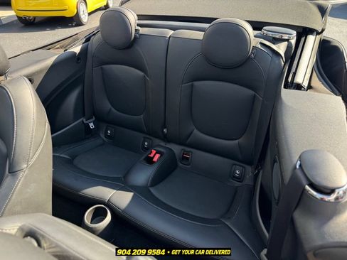 Used 2019 MINI Cooper S w/ Signature Upholstery Package FWD image 20