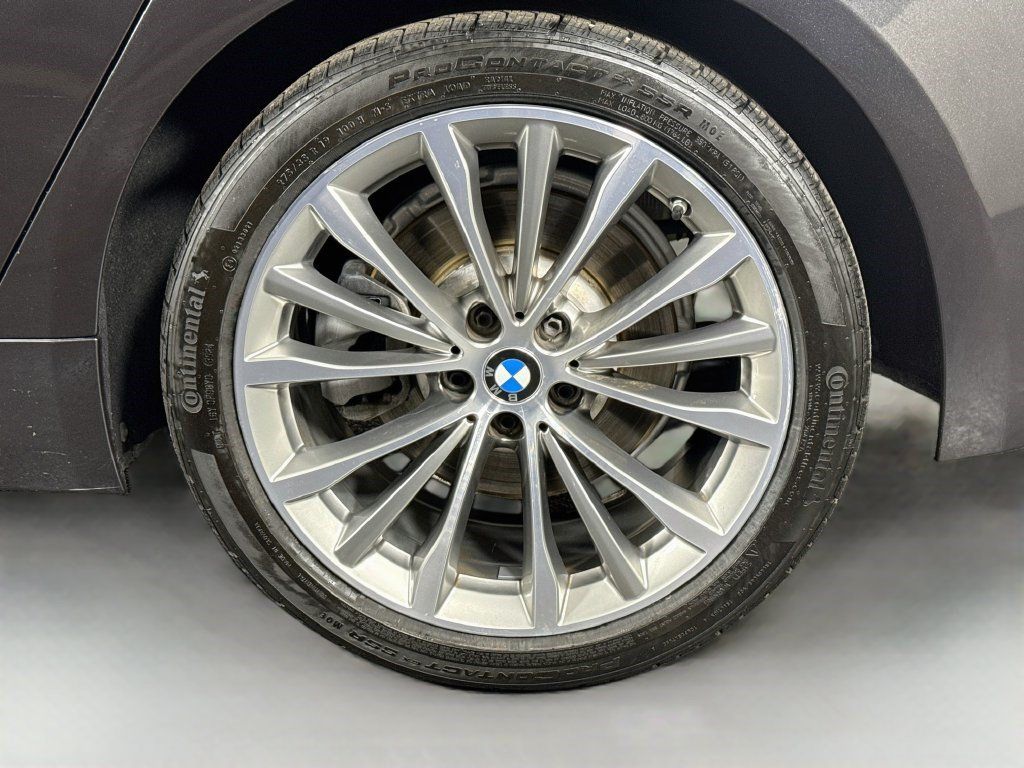 Used 2021 BMW 530i w/ Premium Package RWD image 36