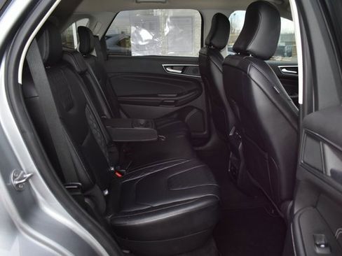 Used 2024 Ford Edge Titanium image 43