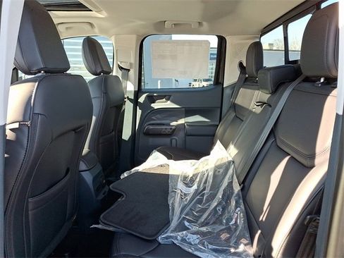 New 2025 Ford Maverick Lariat w/ Black Appearance Package image 6