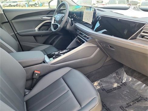 New 2025 Audi Q5 Premium image 26