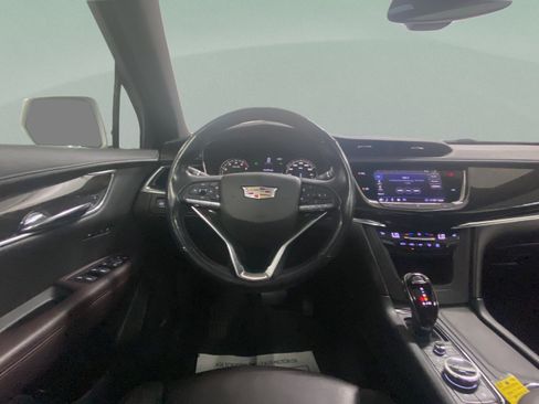 Used 2020 Cadillac XT6 Premium Luxury FWD image 29