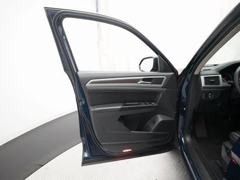 Used 2019 Volkswagen Atlas SE image 29